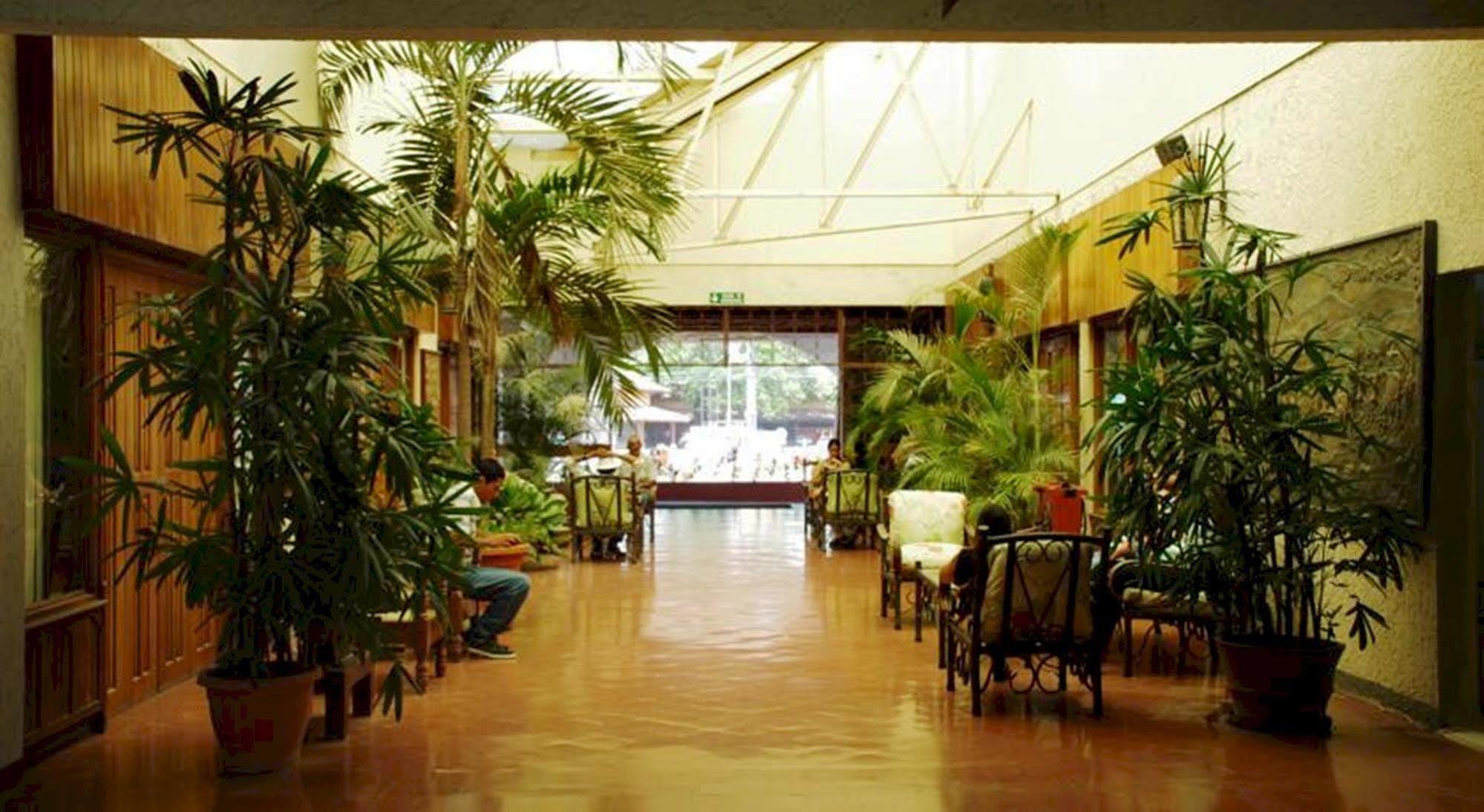 Hotel Boyeros Libéria Exterior foto
